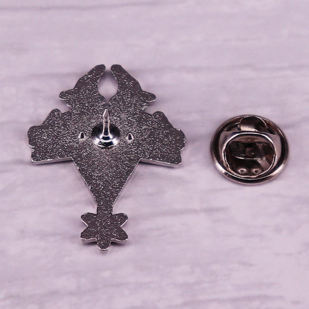 Broche Decorativo de Metal com - Vintage Collectible Magic Tricks avaliação e preço